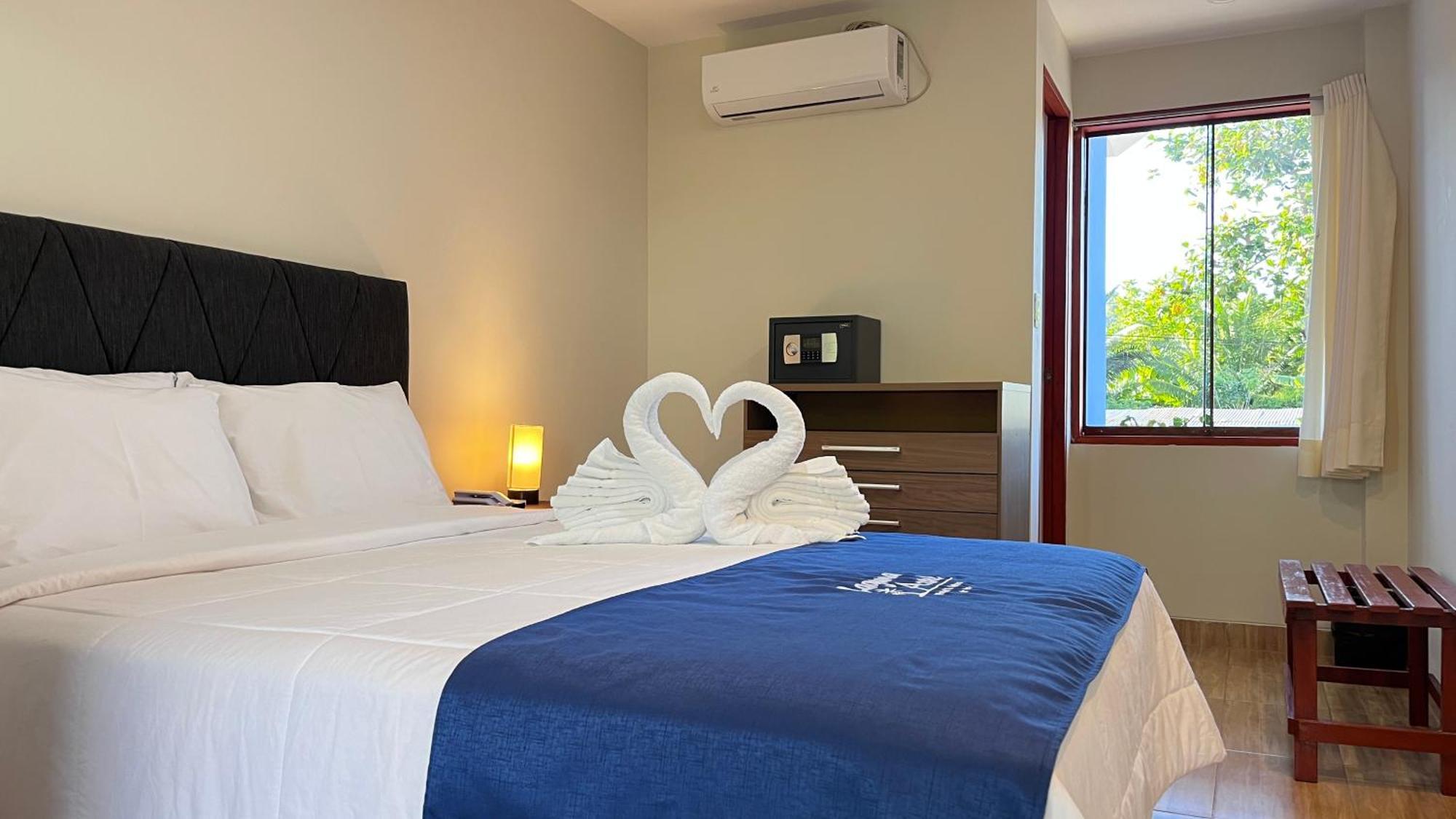 Laguna Azul Hotel & Suites Sauce Exterior photo