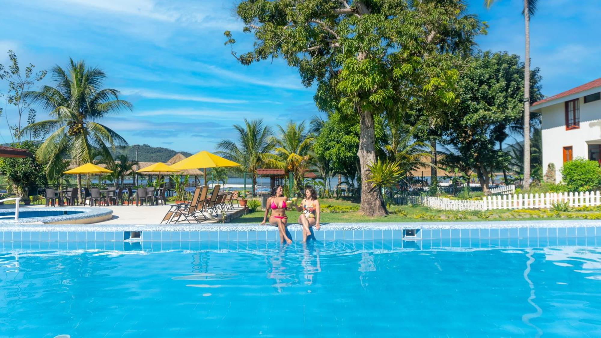 Laguna Azul Hotel & Suites Sauce Exterior photo