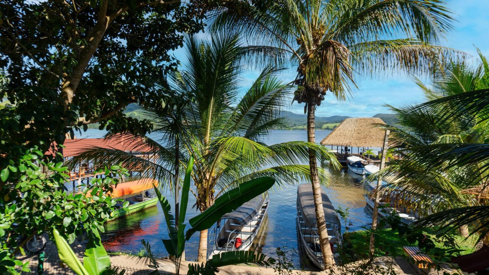 Laguna Azul Hotel & Suites Sauce Exterior photo